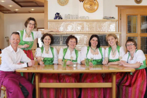 Гостиница Hotel-Restaurant Gasthof Adler  Нойенбург-На-Рейне